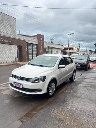 VOLKSWAGEN GOL 1.6 MI HIGHLINE 8V FLEX 4P MANUAL VOLKSWAGEN GOL 1.6 MI HIGHLINE 8V FLEX 4P MANUAL
